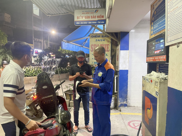 Giá xăng dầu đồng loạt giảm mạnh -0