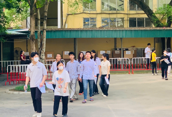 Hà Nội: Điểm chuẩn vào lớp 10 được lan truyền trên mạng là không chính xác -0