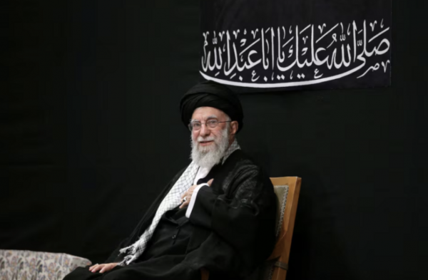 Lãnh tụ tối cao Iran Ali Khamenei tái xuất công khai -0