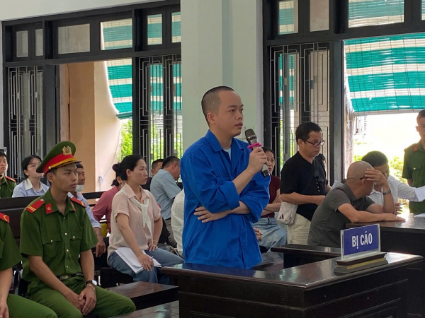 Kinh doanh bất động sản thua lỗ, nhân viên ngân hàng lừa vay gần 12 tỷ đồng -0