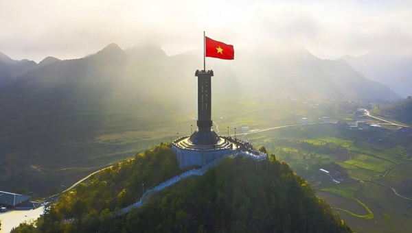 Bầu trời Tổ quốc mãi trong tim -0