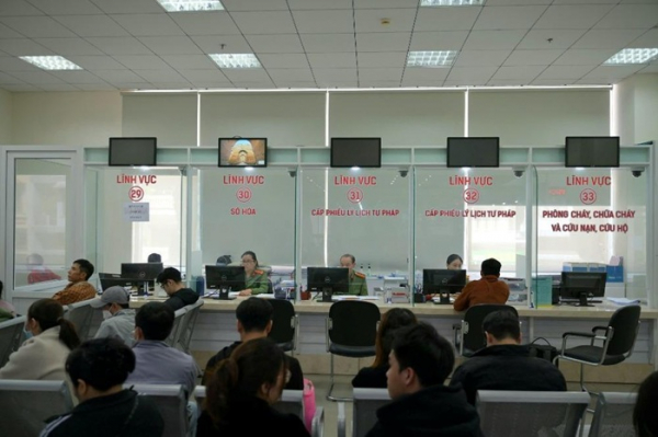Hồ sơ lý lịch tư pháp tăng 3 lần, Công an Lâm Đồng làm việc tới 23 giờ đêm -0