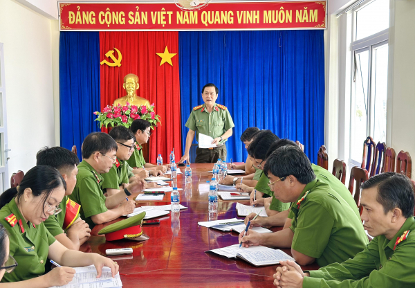 Công an cấp xã ở Cà Mau nỗ lực bảo đảm ANTT sau khi thực hiện chính quyền địa phương 2 cấp -0