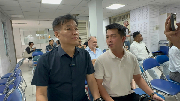 Cấp định danh điện tử cho người nước ngoài “hết việc chứ không chỉ hết giờ”  -0