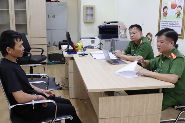 Truy xét bắt giữ đối tượng hiếp dâm trẻ em -0