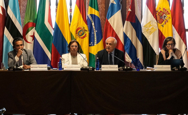 The Hague kêu gọi công nhận Nhà nước Palestine -0
