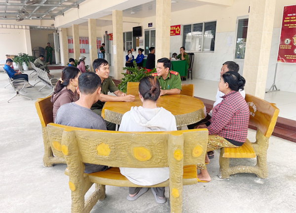 Công an xã vùng biên những ngày đầu sáp nhập -0