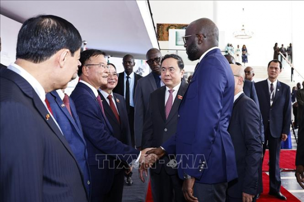 Lễ đón trọng thể Chủ tịch Quốc hội Trần Thanh Mẫn thăm chính thức Senegal -0