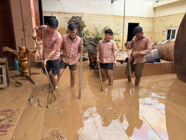Lan tỏa nghĩa tình, đồng hành cùng nhân dân sau lũ -0