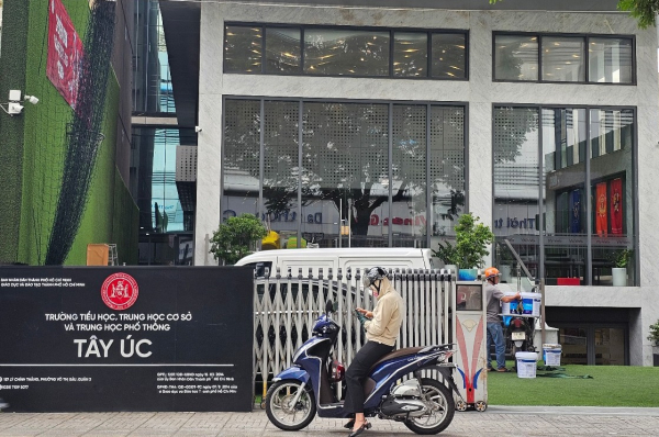 Hơn chục nghìn học sinh lớp 9 khó vào trường công mỗi năm (bài 2) -0