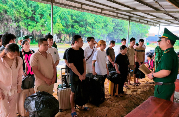 Bẫy người từ xứ sở chùa tháp -0