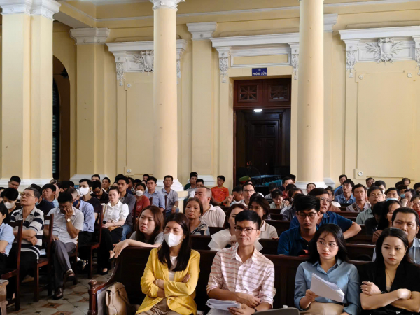 Một căn hộ bán cho nhiều người, 64 khách hàng bị trùng hợp đồng -0