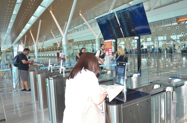 Triển khai ứng dụng nhận diện sinh trắc học tại Cảng hàng không quốc tế Tân Sơn Nhất  -4