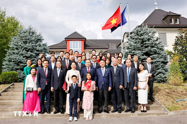 Chủ tịch Quốc hội bắt đầu dự Hội nghị các Chủ tịch Quốc hội thế giới lần thứ 6 -0