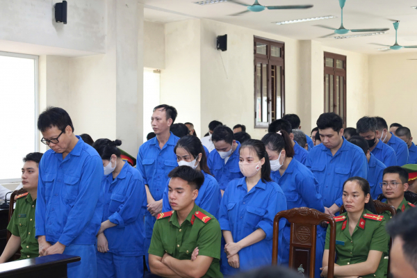 Cựu Tổng Biên tập Tạp chí Môi trường và Đô thị Việt Nam bị tuyên phạt 13 năm 6 tháng tù -0