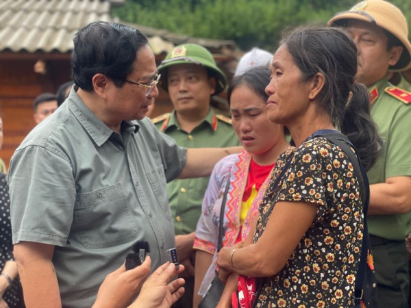 Thủ tướng tới Điện Biên, thăm hỏi người dân, chỉ đạo khắc phục hậu quả thiên tai nặng nề -0