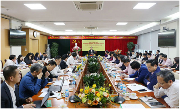 Phó Thủ tướng Chính phủ Hồ Đức Phớc làm việc với NHCSXH -0