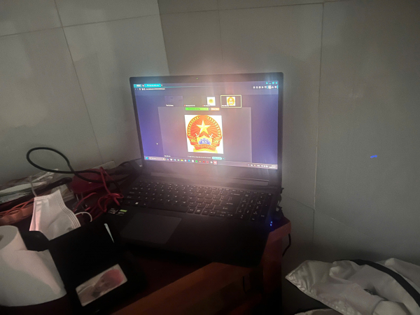 Cảnh sát hình sự vượt hàng trăm cây số trong đêm giải cứu nam sinh bị “bắt cóc online” -1
