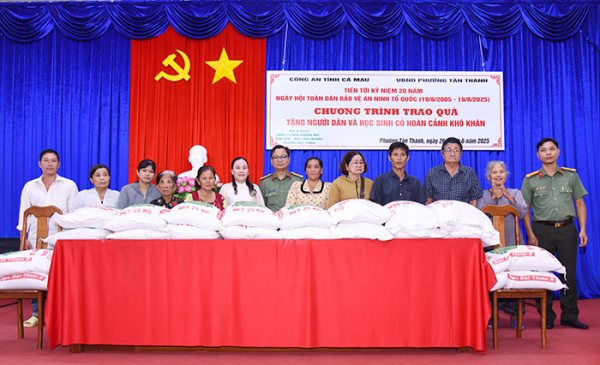 Tiếp nối chặng đường xây dựng “điểm tựa lòng dân” nơi cực Nam Tổ quốc -0