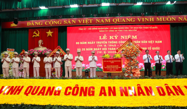 Thực hiện tốt nhiệm vụ bảo đảm ANTT là yếu tố trụ cột để tỉnh Thái Nguyên phát triển -1