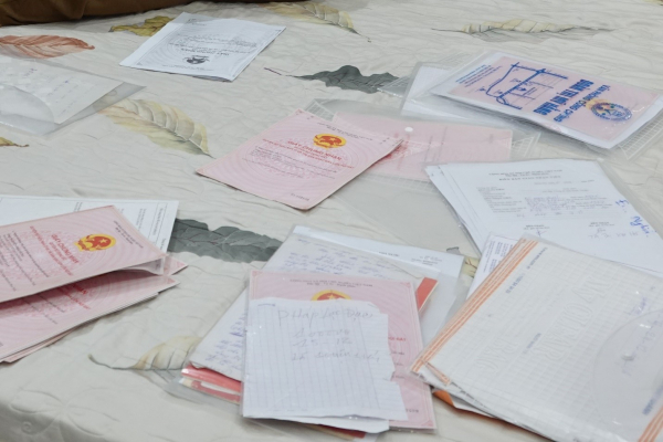 Triệt phá nhóm gia đình cho vay lãi nặng, thu lợi bất chính hàng tỷ đồng -0