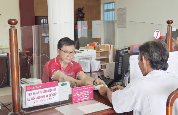 Agribank chi nhánh Hậu Giang: Điểm tựa vững chắc cho nông dân phát triển cây sầu riêng bền vững -0