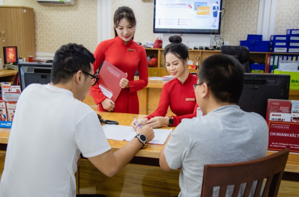 Agribank triển khai đồng bộ nhiều chương trình tín dụng ưu đãi cho khách hàng cá nhân -0