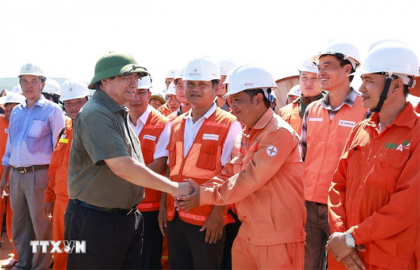 Thủ tướng: Đến ngày 19/8 phải hoàn thành dự án đường dây 500kv Lào Cai-Vĩnh Yên -0