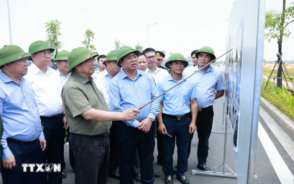 Thủ tướng kiểm tra, thúc đẩy triển khai các dự án hạ tầng trên địa bàn Phú Thọ -0
