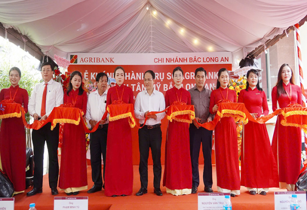 Khánh thành trụ sở Agribank Chi nhánh Tân Mỹ Bắc Long An -1