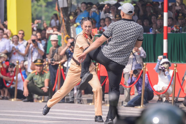 Xứng đáng là “lá chắn thép” vững chắc bảo vệ Đảng, Nhà nước và nhân dân -2