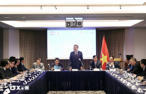 Tổng Bí thư gặp mặt thành viên Mạng lưới Đổi mới sáng tạo Việt Nam tại Hàn Quốc -0