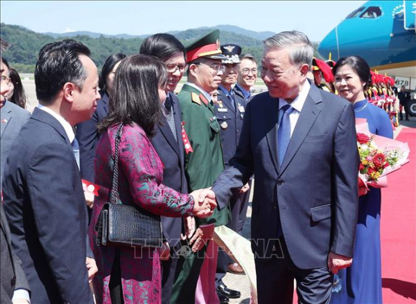 Tổng Bí thư Tô Lâm và Phu nhân bắt đầu thăm cấp Nhà nước Đại Hàn Dân Quốc -0