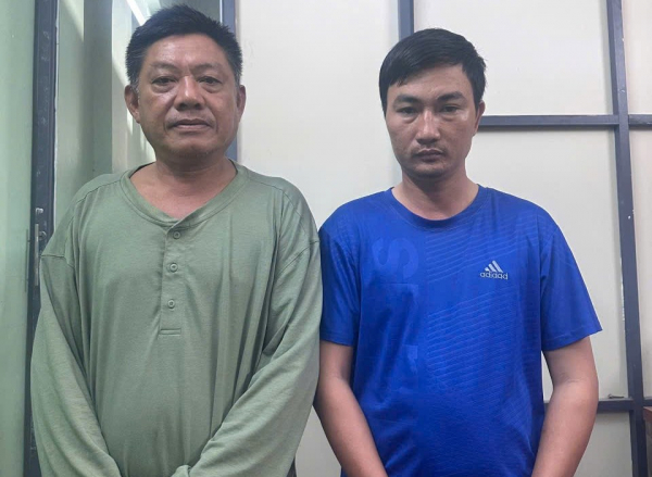 Công an TP Hồ Chí Minh thông tin về vụ hai người cầm gậy sắt đánh nhau giữa đường  -0