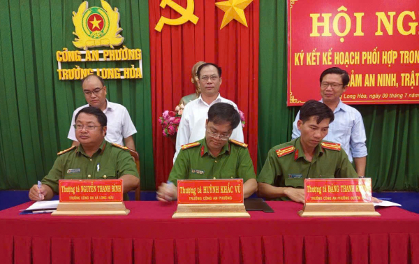 Công an phường Trường Long Hòa giữ vững an ninh, trật tự, góp phần phát triển kinh tế ven biển -0
