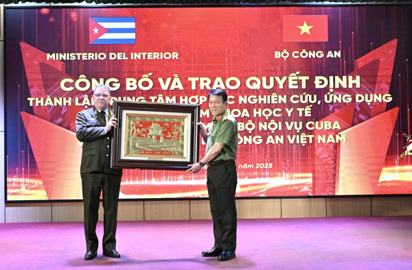 Khánh thành Trung tâm hợp tác nghiên cứu, ứng dụng các sản phẩm khoa học Y tế giữa bệnh viện CIMEQ và Bệnh viện 19-8. -0