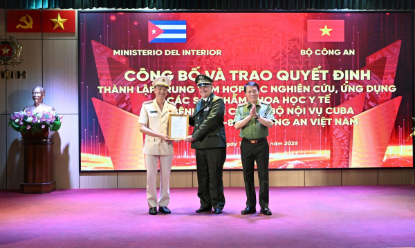 Khánh thành Trung tâm hợp tác nghiên cứu, ứng dụng các sản phẩm khoa học Y tế giữa bệnh viện CIMEQ và Bệnh viện 19-8. -0
