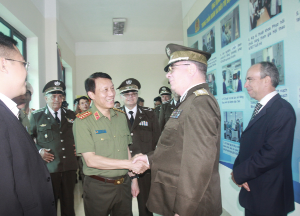Khánh thành Trung tâm hợp tác nghiên cứu, ứng dụng các sản phẩm khoa học Y tế giữa bệnh viện CIMEQ và Bệnh viện 19-8. -0