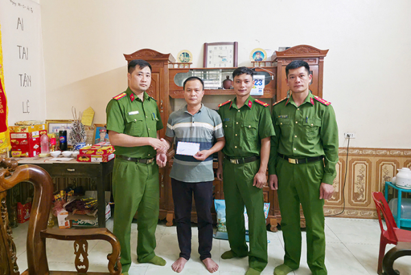 “Địa chỉ đỏ” nơi phên giậu Tổ quốc trên hành trình du lịch -0