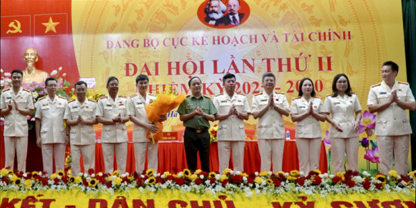 Lấy chi bộ tốt làm hạt nhân để xây dựng Đảng bộ Cục Kế hoạch và Tài chính vững mạnh -0