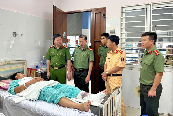 Khởi tố đối tượng tông cán bộ CSGT tội giết người -0