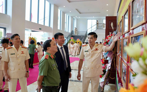 Thứ trưởng Đặng Hồng Đức dự và chỉ đạo Đại hội đại biểu Đảng bộ Công an tỉnh Lào Cai -1