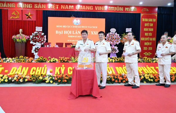 Hoàn thiện hành lang pháp lý, nâng cao hiệu lực, hiệu quả công tác PCCC và CNCH -0