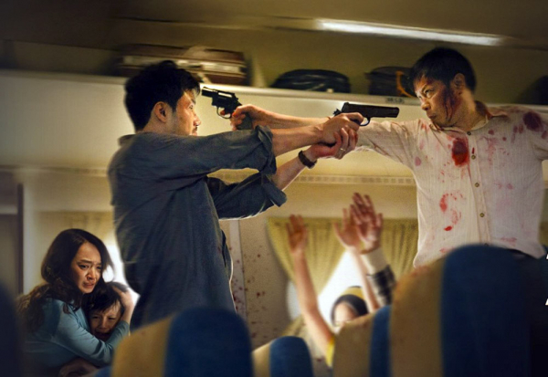 3 tu chien tren khong.jpg -1