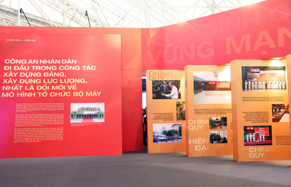 Bản trường ca 80 năm Công an nhân dân -0