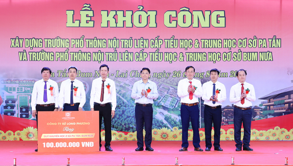 Thứ trưởng Nguyễn Văn Long dự Lễ khởi công  2 trường học nội trú biên giới Lai Châu -0