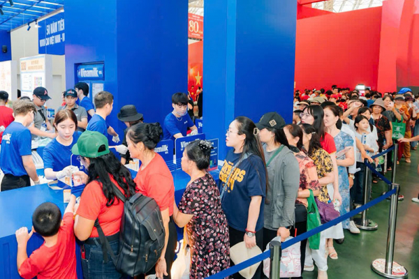 Không gian trưng bày và trải nghiệm của Vinamilk hút khách tại Triển lãm thành tựu đất nước 80 năm -0