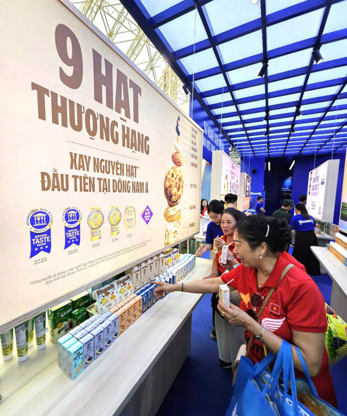Không gian trưng bày và trải nghiệm của Vinamilk hút khách tại Triển lãm thành tựu đất nước 80 năm -0