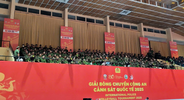 Giải bóng chuyền Công an, Cảnh sát quốc tế 2025 khép lại với nhiều trận đấu chất lượng và đầy hào hứng -0