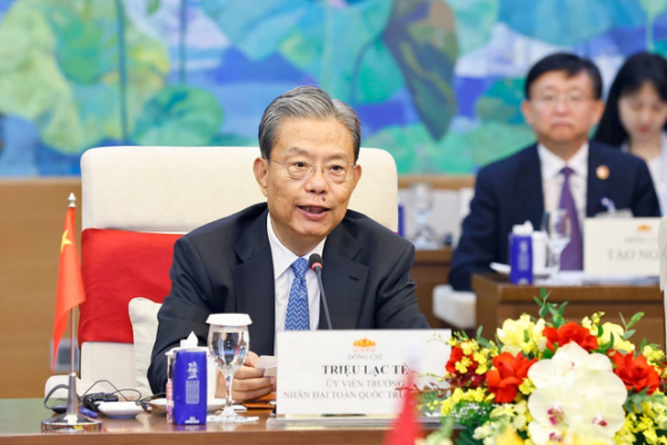 Chủ tịch Quốc hội hội đàm với Ủy viên trưởng Nhân đại toàn quốc Trung Quốc -0